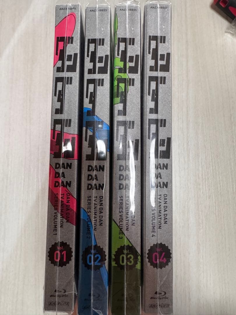 新品 ダンダダン 1期 Blu-ray 全4巻セット