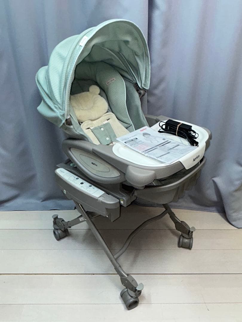 アップリカ　ユラリズム　オートプレミアム　AC　電動ハイローチェア