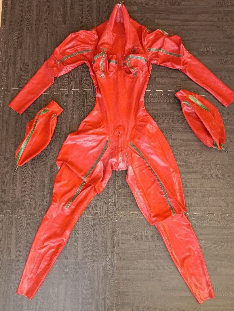 試着のみ RUBBER EVAインフレータブルラバーキャットスーツ