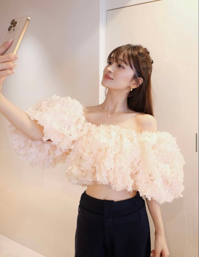 Bibiy. MAGNOLIA TOP トップス　オフショル Bibiy. ビビィ MAGNOLIA TOP オフショルブラウス マグノリア - メルカリ