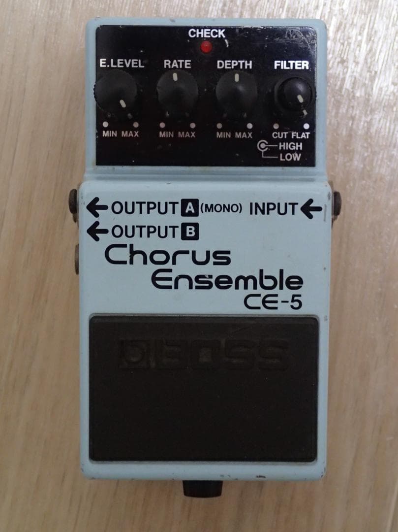 BOSS Chorus Ensemble CE-5 （コーラス　アンサンブル） Boss CE5 Chorus Ensemble (CE5)