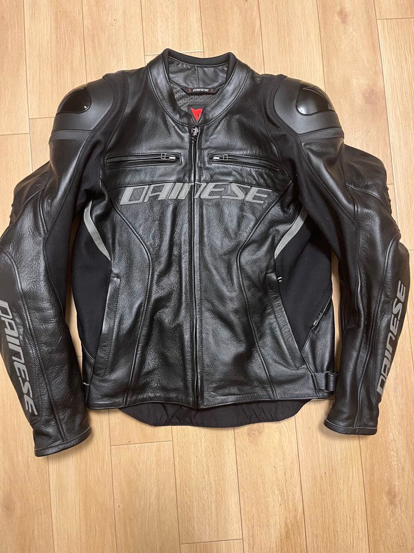 Dainese RACING 4 サイズ50 別売り胸部・背中プロテクター付