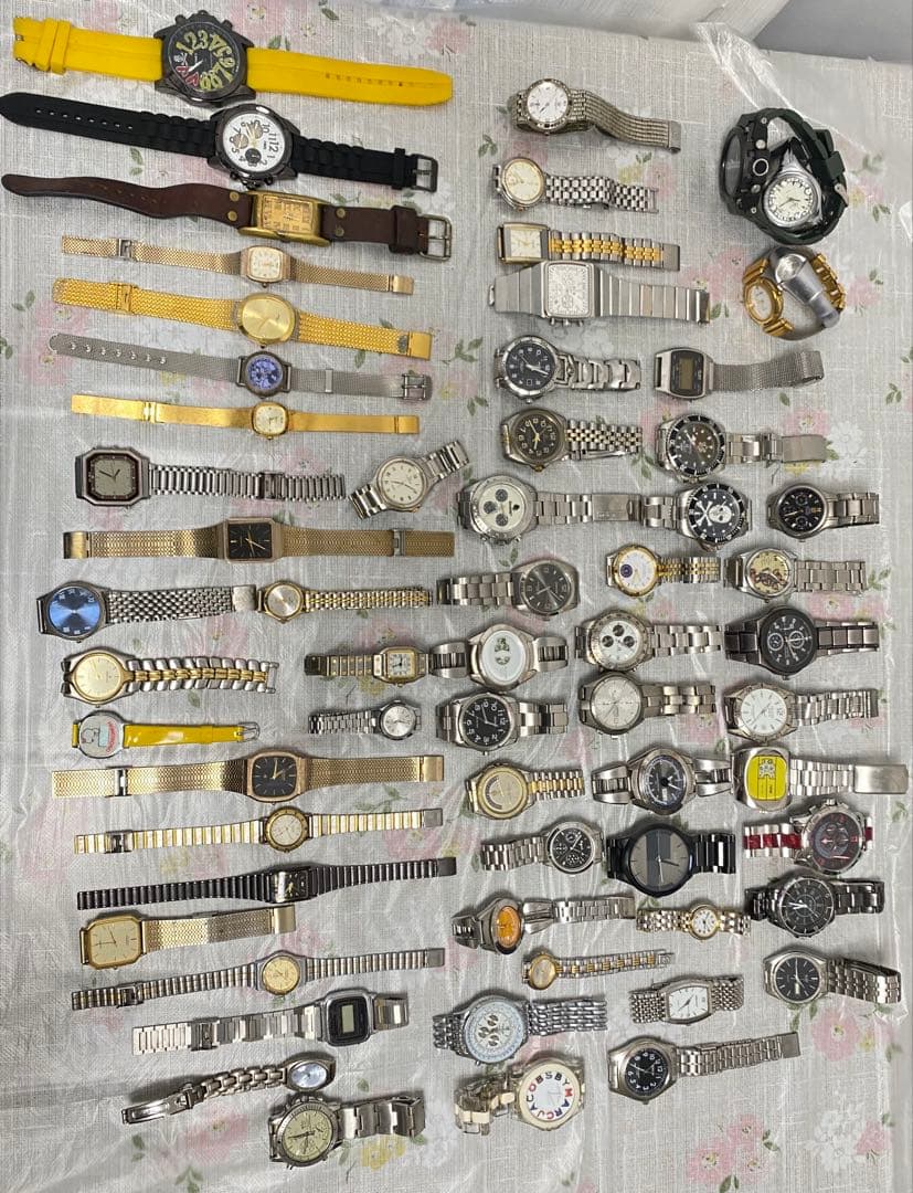 時計まとめ　ジャンク品　60本