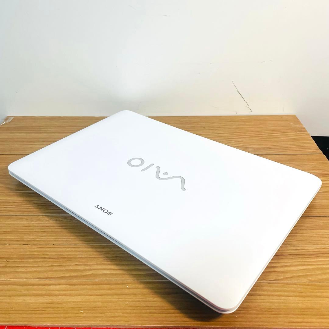 美麗デザイナーズホワイトVAIO SSD512メモリ8Gwin11オフィスDVD