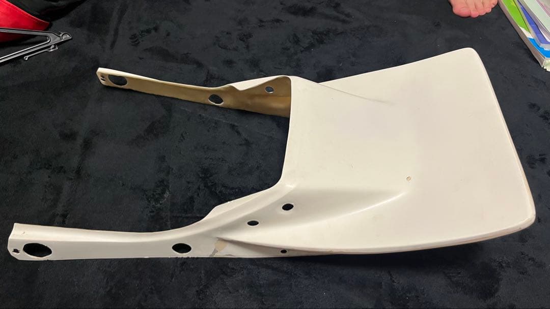 GPZ400F BEET風 未塗装テールカウル - メルカリ