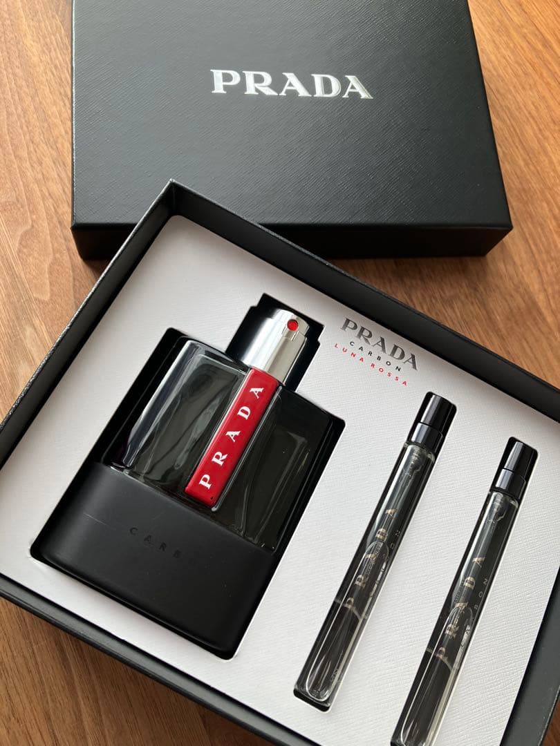 【フィーフィー】Prada プラダ ルナロッサカーボン オードトワレ