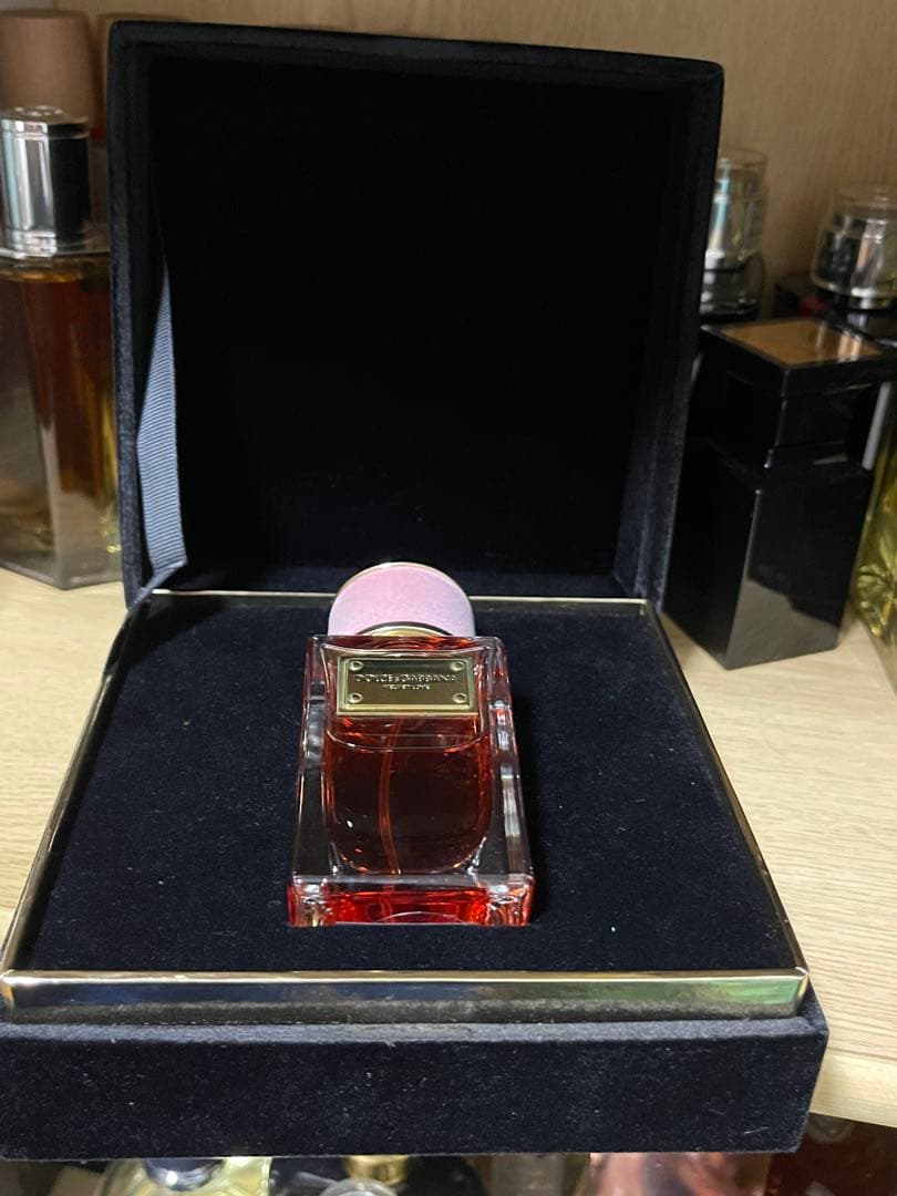 DOLCE&GABBANA ベルベット ラブ プールファム EDP 50ml