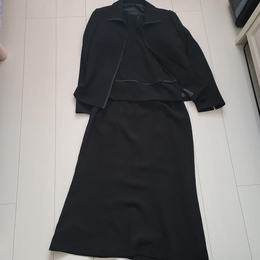 冠婚葬祭　フォーマルスーツ　３点セット　美品　11号
