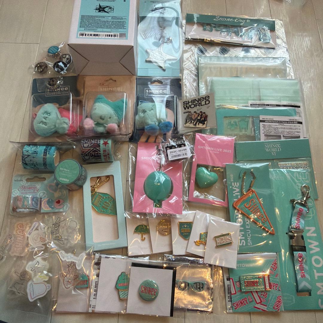 SHINee グッズ セット - メルカリ