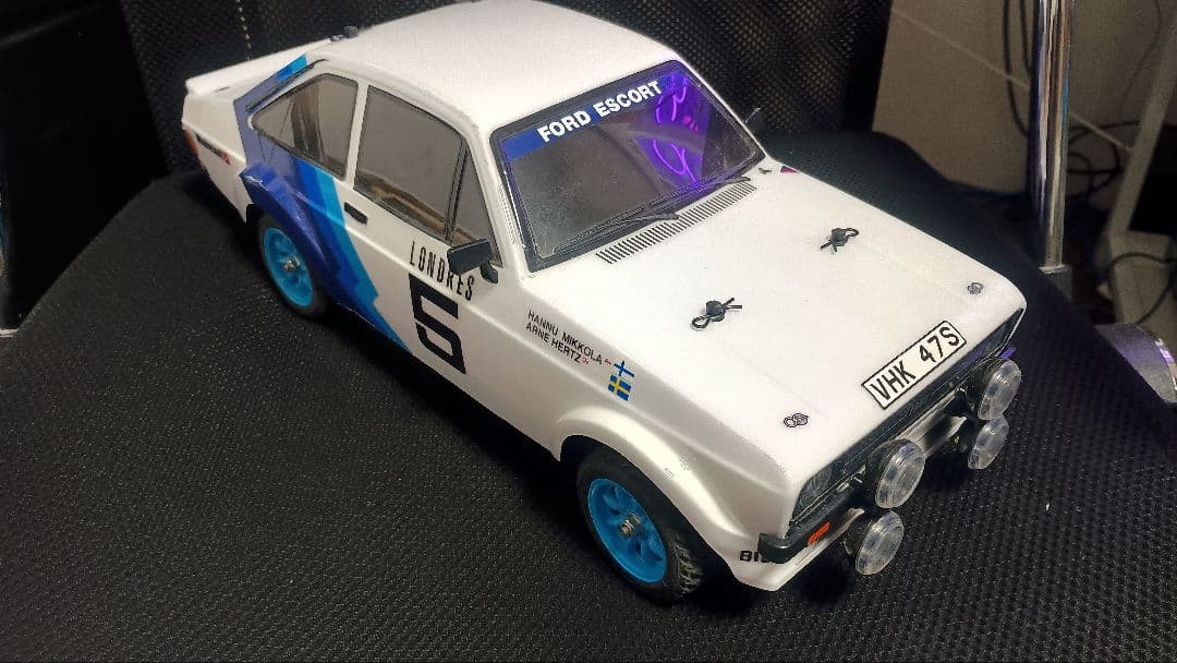 タミヤ MF-01X フォード・エスコート サーボなし 新品タイヤ付き Amazon.co.jp: タミヤ(TAMIYA) 1/10 電動RCカーシリーズ No.687