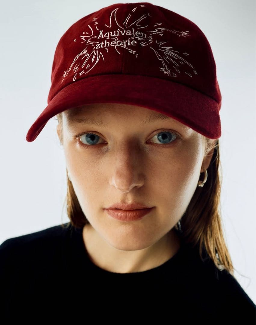 GADID ANONIEM ZHOK / BURGUNDYキャップ RED