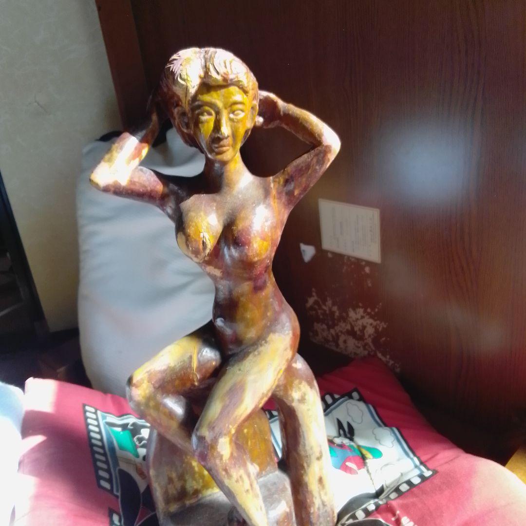 木の腰掛け、に、掛ける、美女