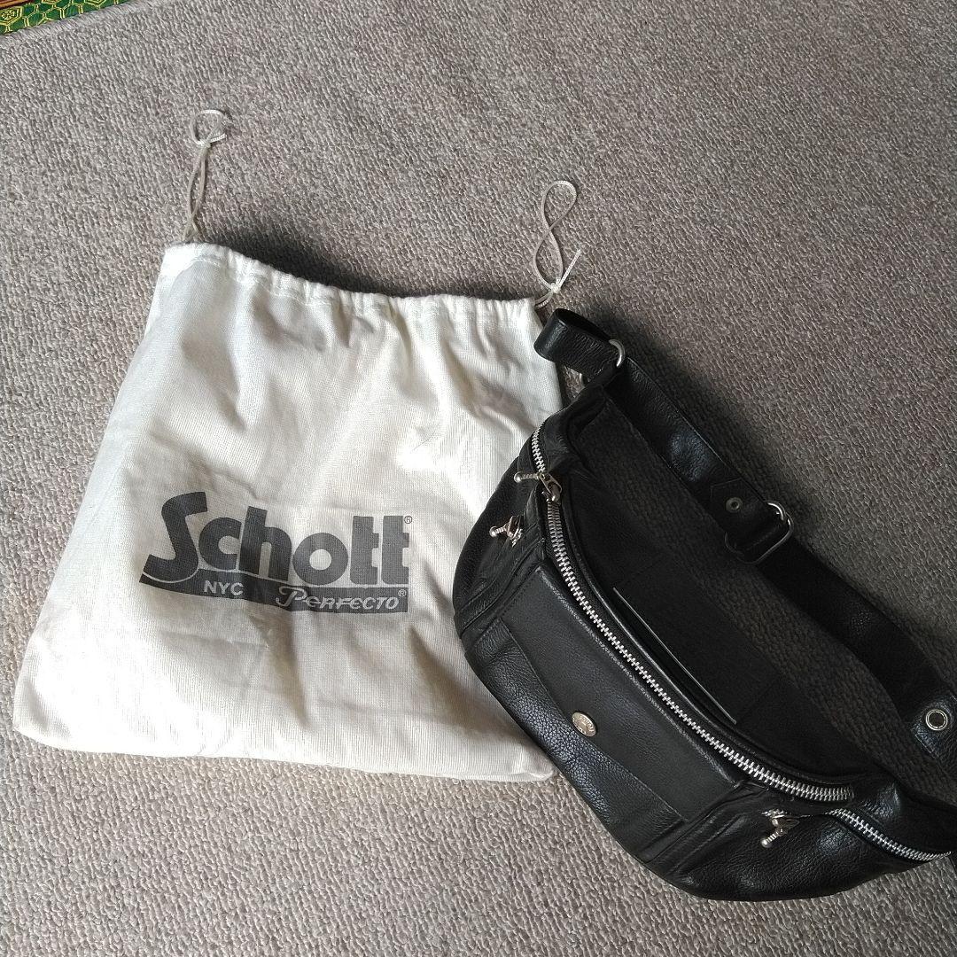 Schott 黒レザー ボディバッグ・ウエストポーチ　インド製　未使用