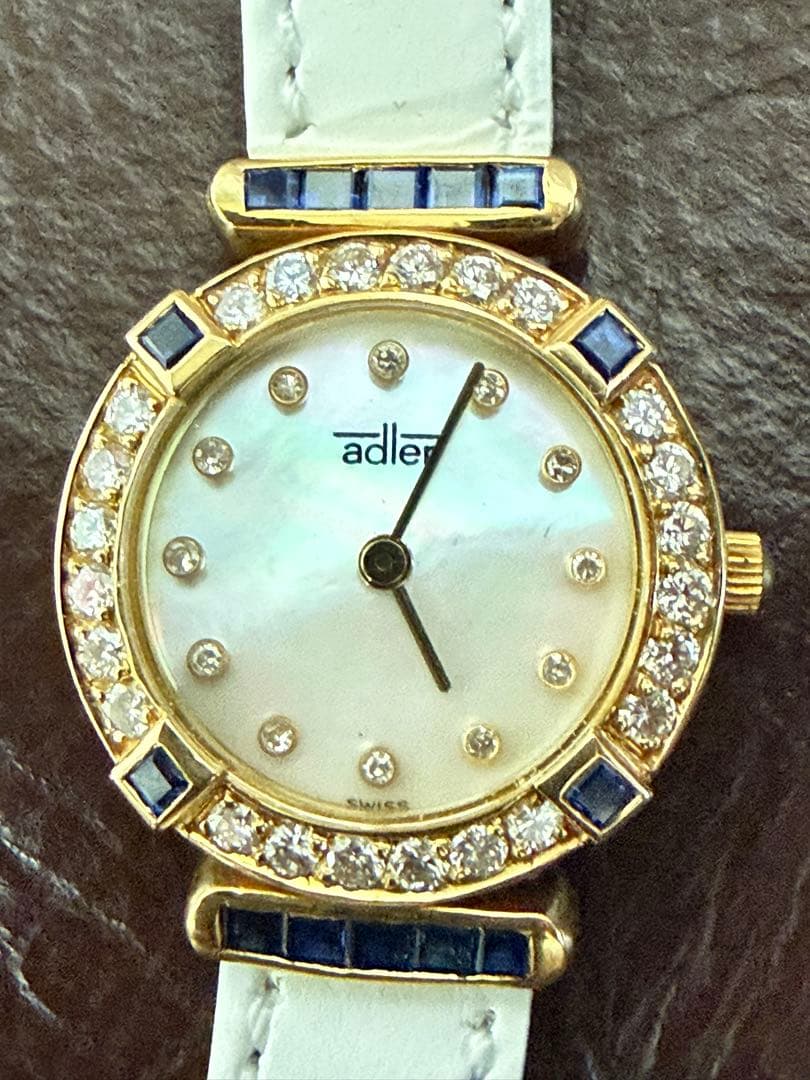 美品K18金アドラー(adler) ラウンド ダイヤサファイアレディース時計中古