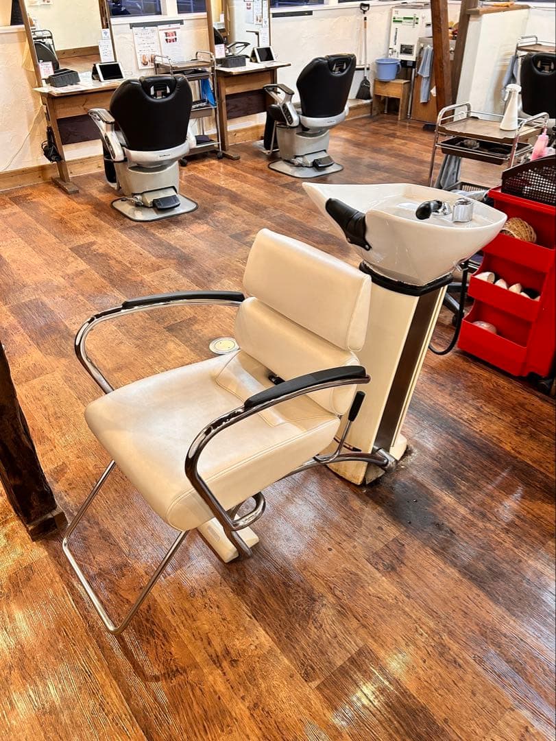 【愛知から3台中の❸】タカラベルモントシャンプー台　引取り限定