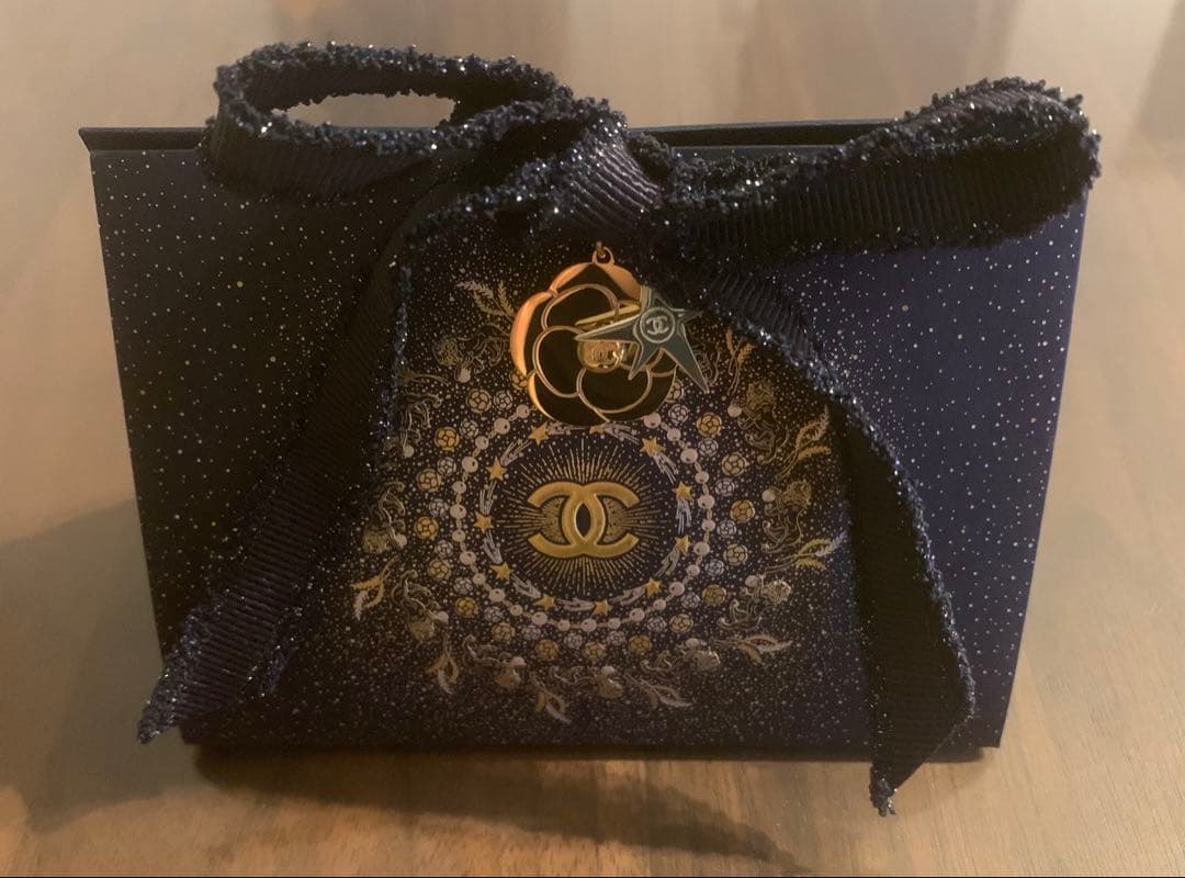 シャネル　ルージュアリュールヴェルヴェット　548アプストレ　特別限定品