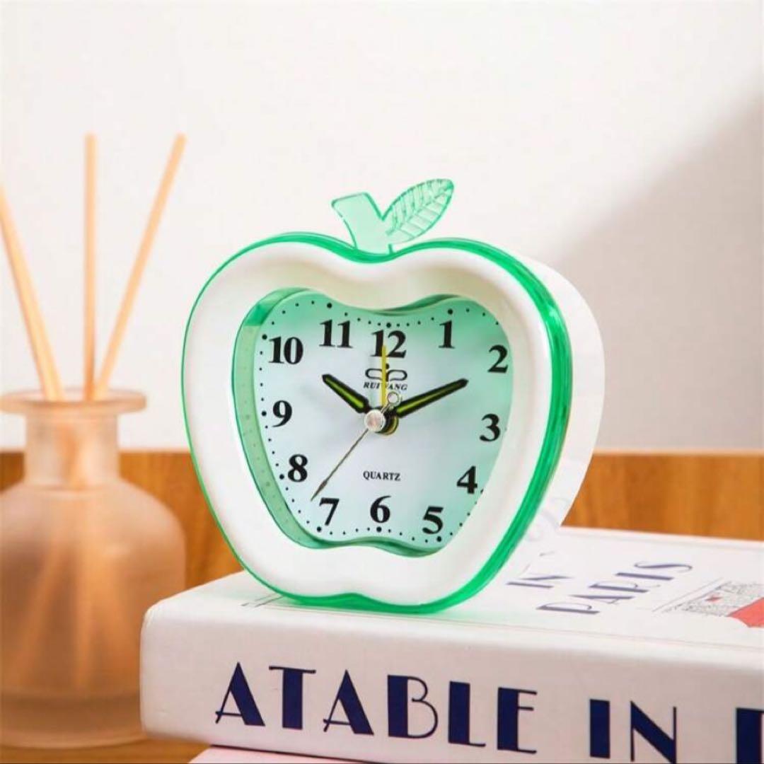 目覚まし時計 置き時計 りんご 青りんご グリーンアップル ミセス