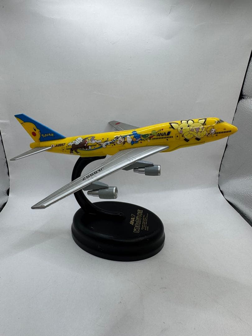 ANA ピカチュウジャンボ(ポケモンジェット) JA8957