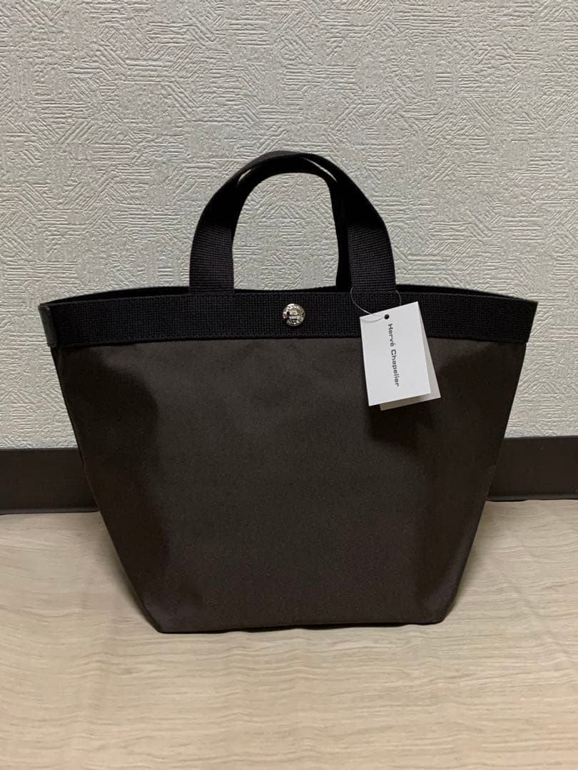 は*8様 エルベシャプリエ 707c ノワール人気色モカ　舟形 トートバッグ M