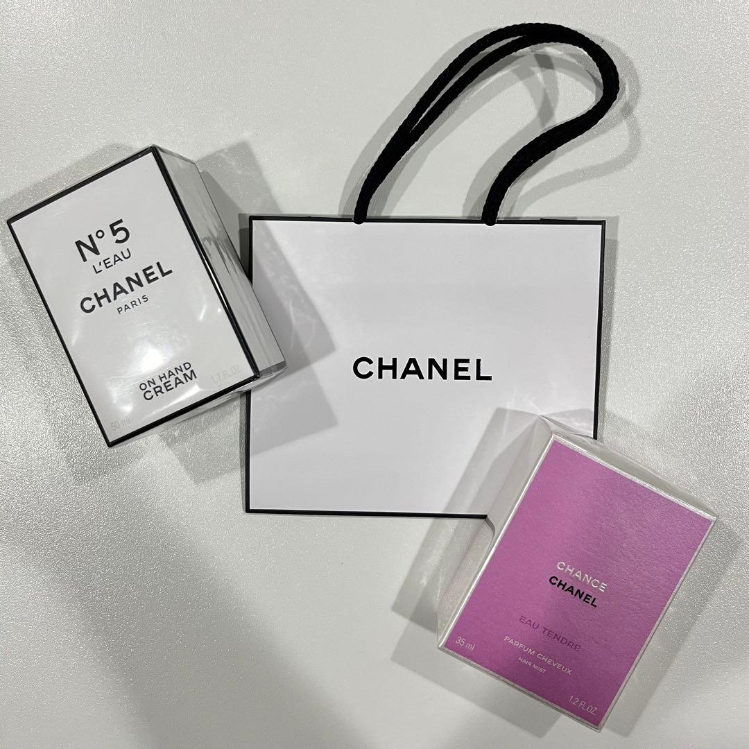 CHANEL ハンドクリーム・ヘアミスト/ショップバッグ付き Amazon.co.jp: 【ギフトセット・国内正規品】CHANEL シャネル チャンス