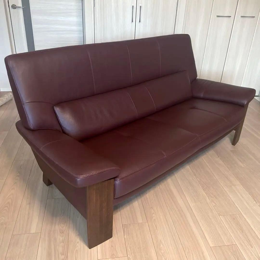 《美品》カリモク レザーソファ 本革ソファ　2.5人掛け　ソファ