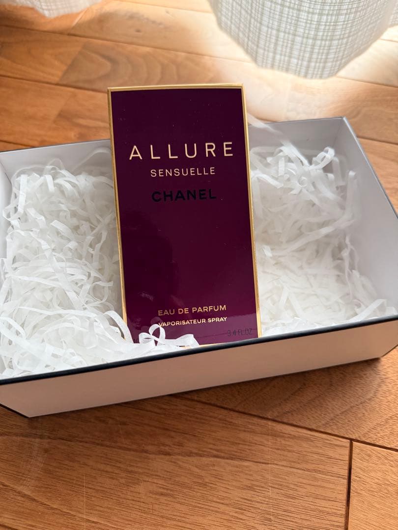 CHANEL香水　アリュール　センシュエル　オードゥ　パルファム　ヴァポリザター