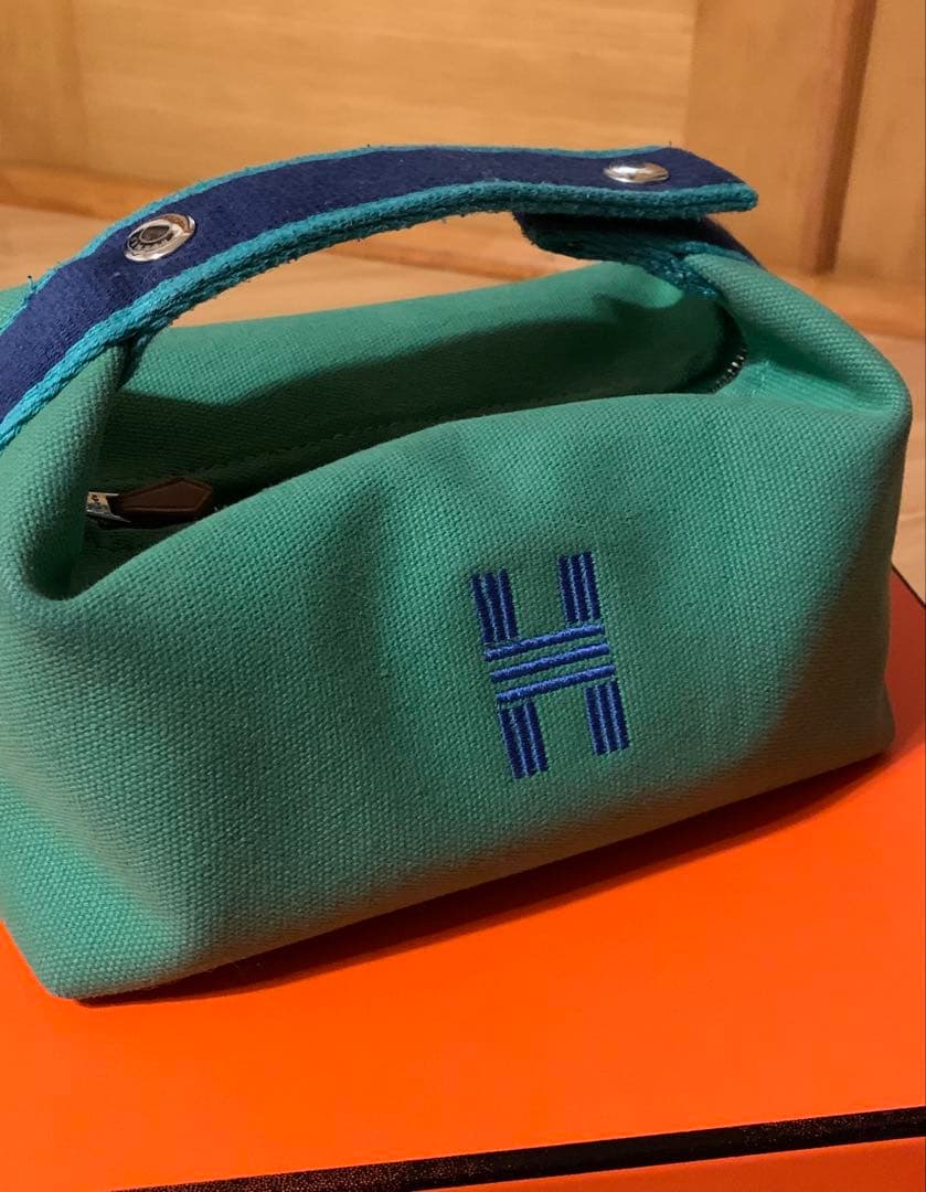 花•*¨*•.¸Hロゴ ショルダーストラップ付 ポーチ ブリッドアブラック 楽天市場】3/5最強開運日！セット買い2500円OFF 4日20:00～11日23:59迄