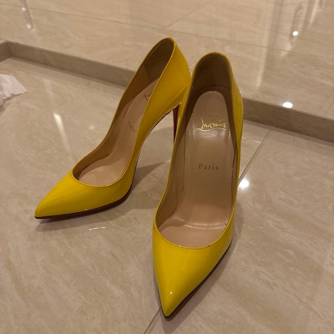 Christian Louboutin イエローハイヒール