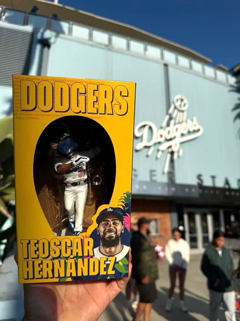 2025/7/22球場先着配布 テオスカーヘルナンデス ボブルヘッド ドジャース
