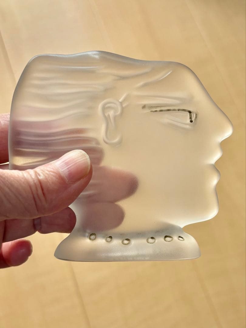 Daum ドーム　フランス製　ガラスの置物　白