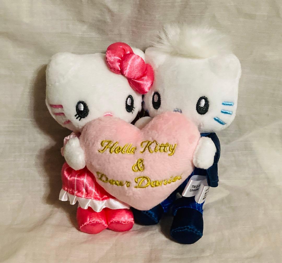 USJハローキティ ダニエル キーホルダー - メルカリ