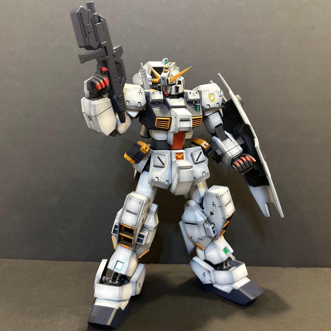 MG 1/100 ガンダムTR-1[ヘイズル改] 塗装完成品 - メルカリ