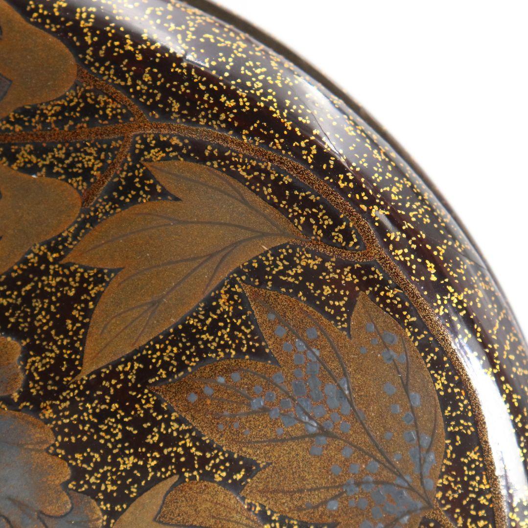 表千家流堀内家十二代 堀内宗完(兼中斎)書付 牡丹蒔絵 平丸香合 rM976