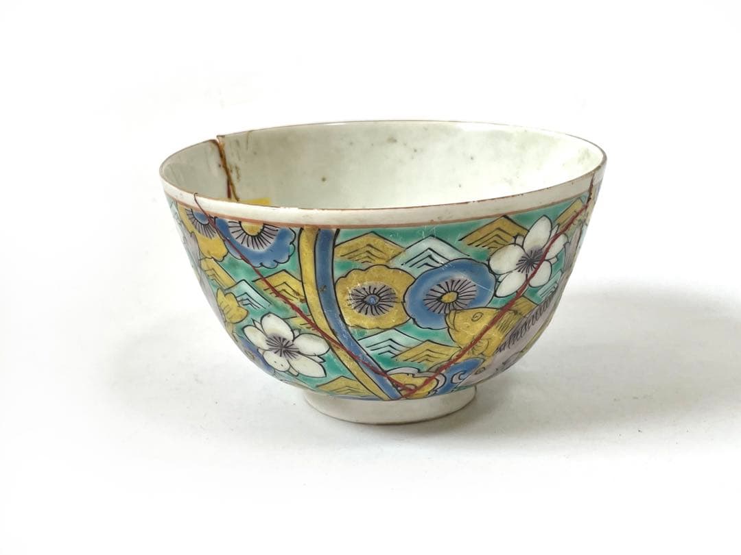 金継ぎ用　骨董　アンティーク　古伊万里　色絵　鯉　魚　お碗　茶碗　金繕い　金直し