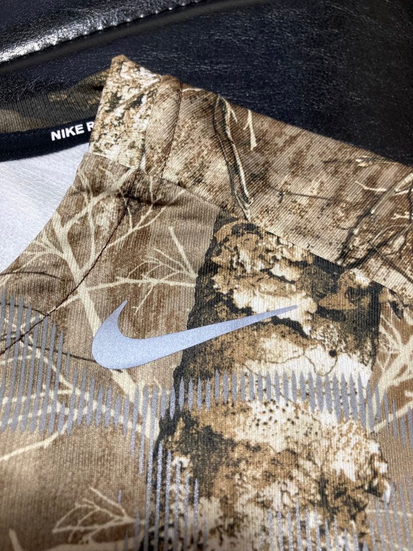 セットアップ】ナイキ ランニング リアルツリー リフレクター ロンT