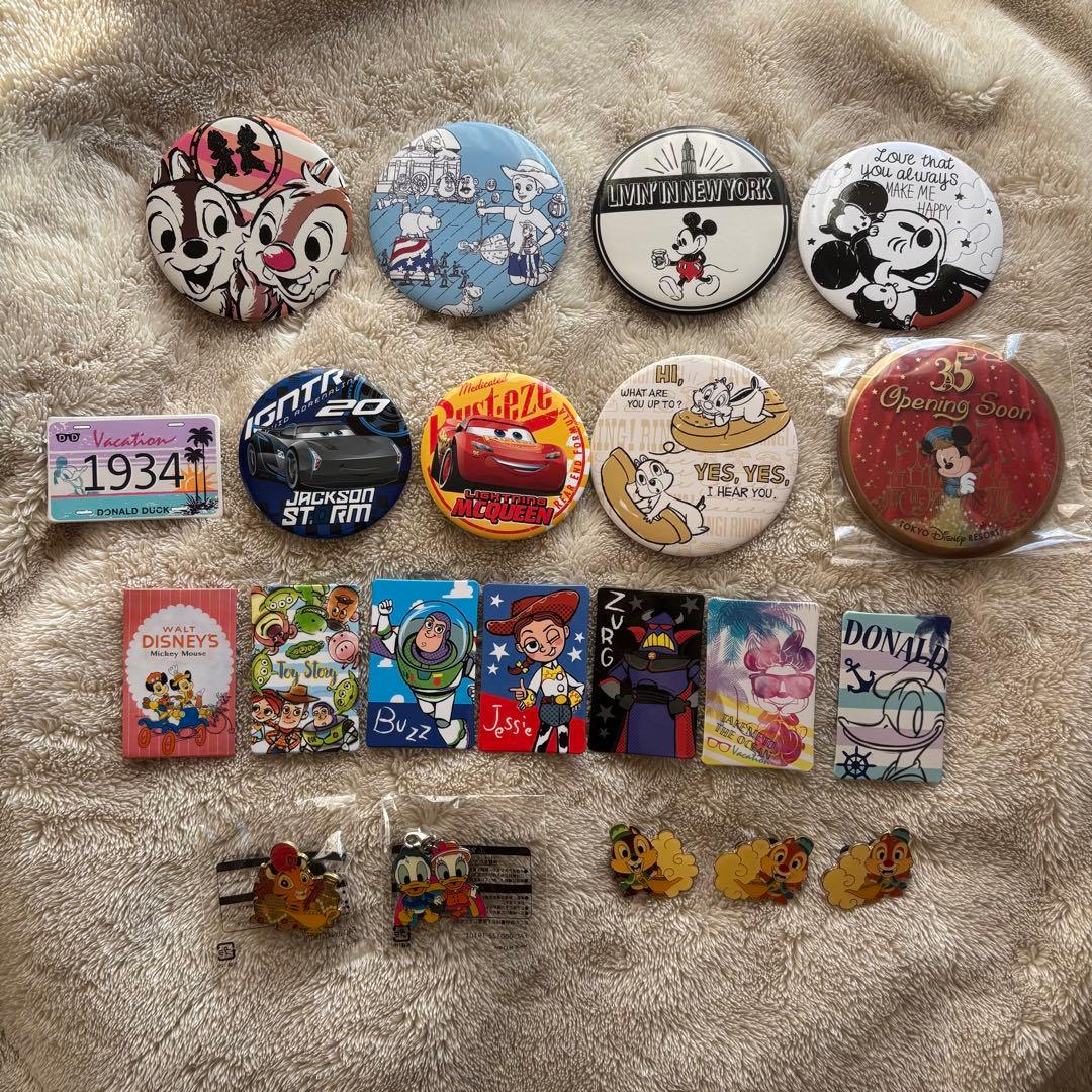 ディズニー 缶バッジ ピンバッジ - メルカリ