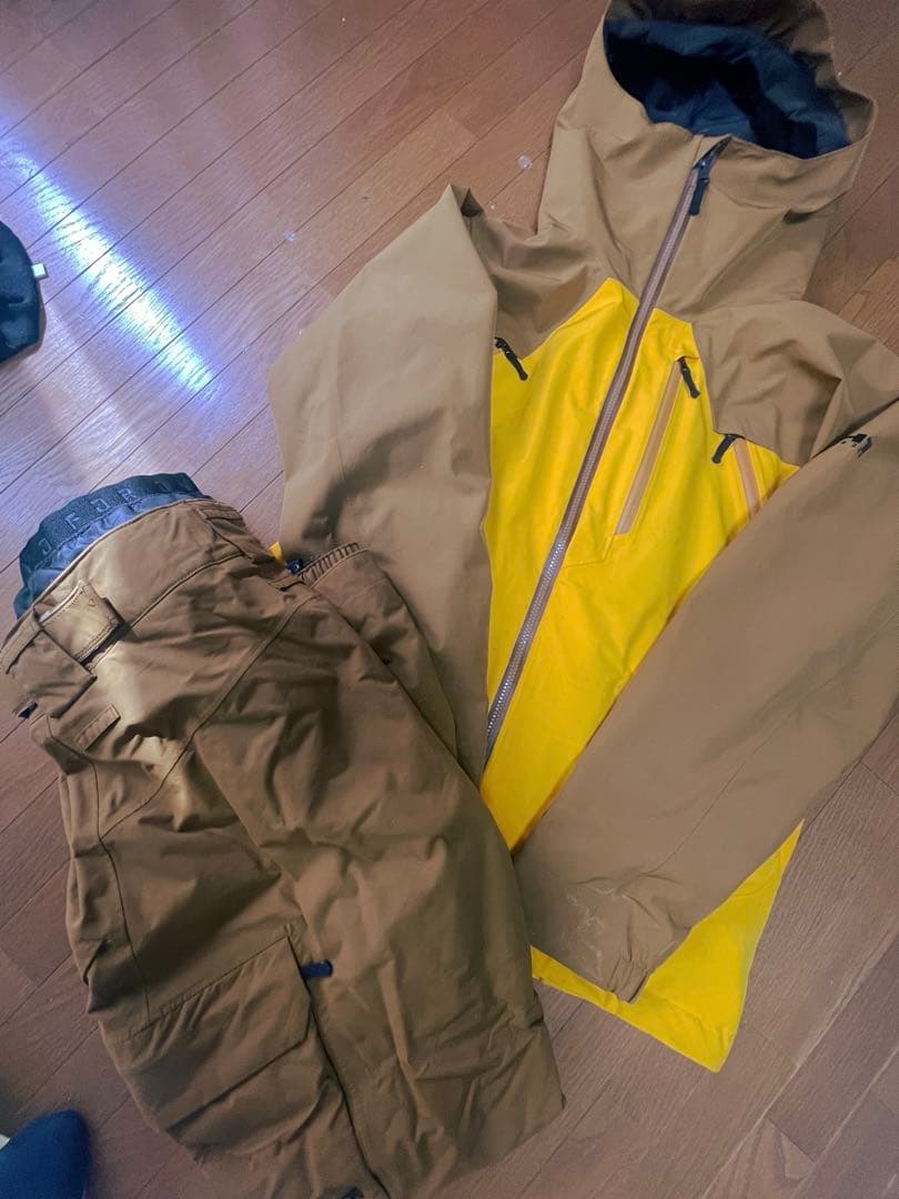 241スノーボードウェアセットアップ上下Gore-Tex