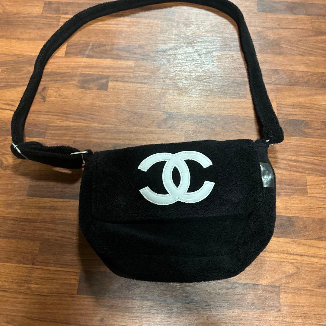 CHANEL ブラック スエード バッグ