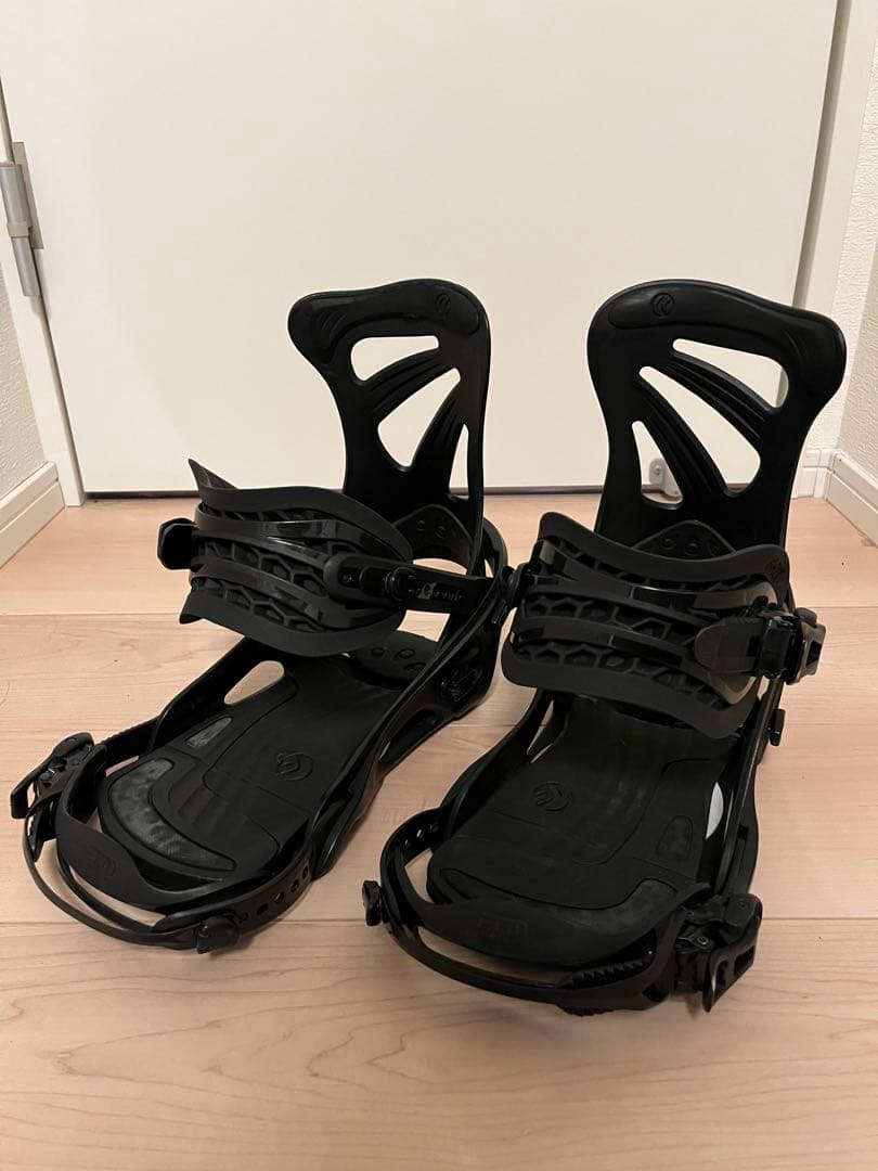 FLUX ビンディング　ブラック