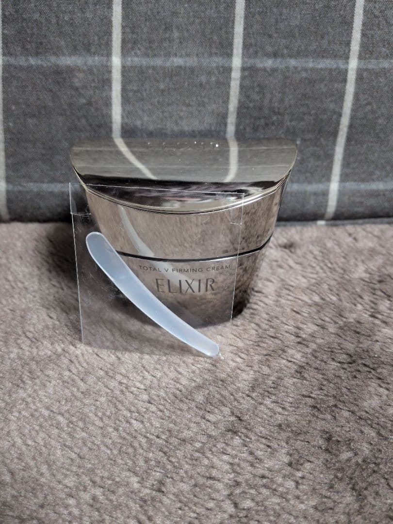 エリクシール トータルVファーミングクリーム 50g【新品未使用】