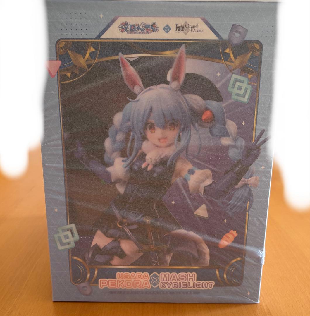 【新品未開封】兎田ぺこら FGO マシュ・キリエライト フィギュア　A3ポスター