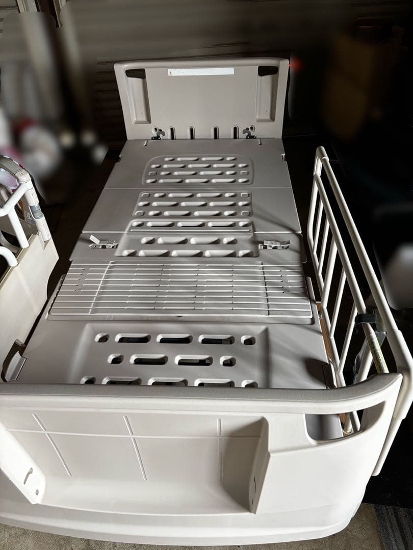 引取り限定　介護用ベッド 介助バーサイドレール付　楽匠Z 3モーター