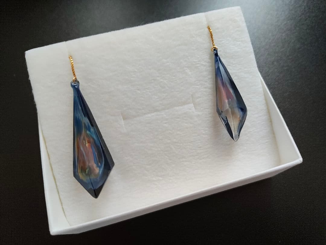 【Inoya Makiko】ガラス ピアス （キャッチ無）