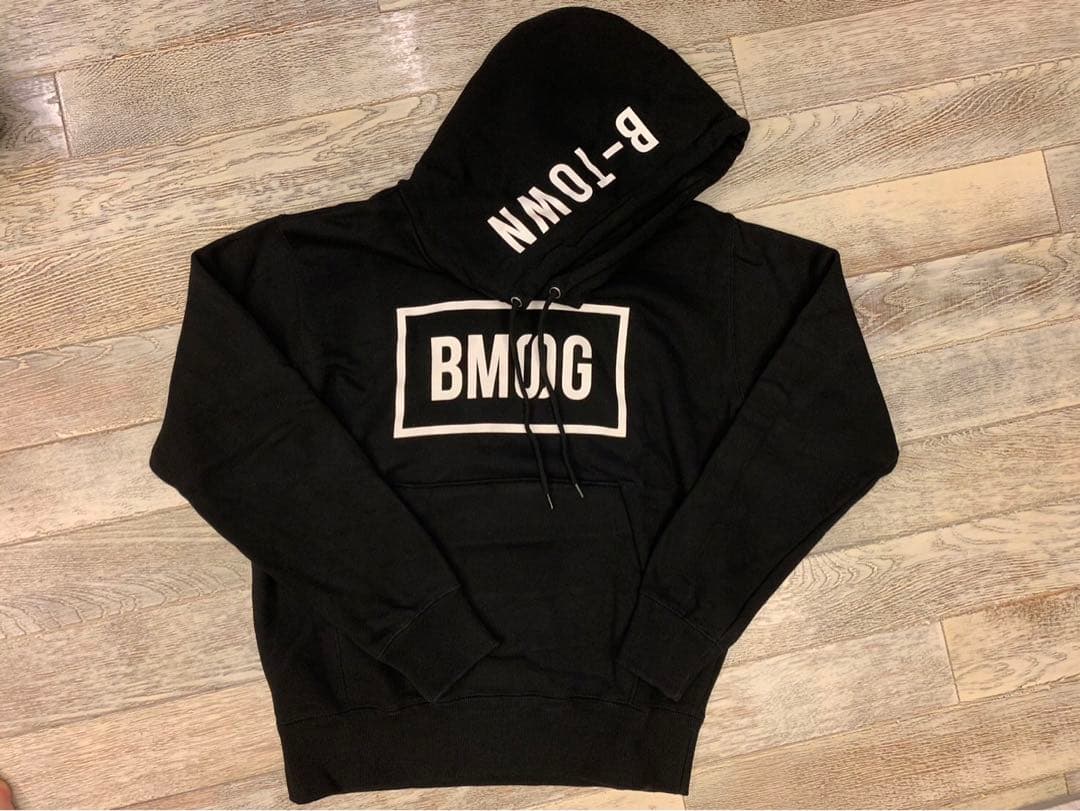 限定品★ Ｓサイズ　BMSG B-Town ロゴパーカー