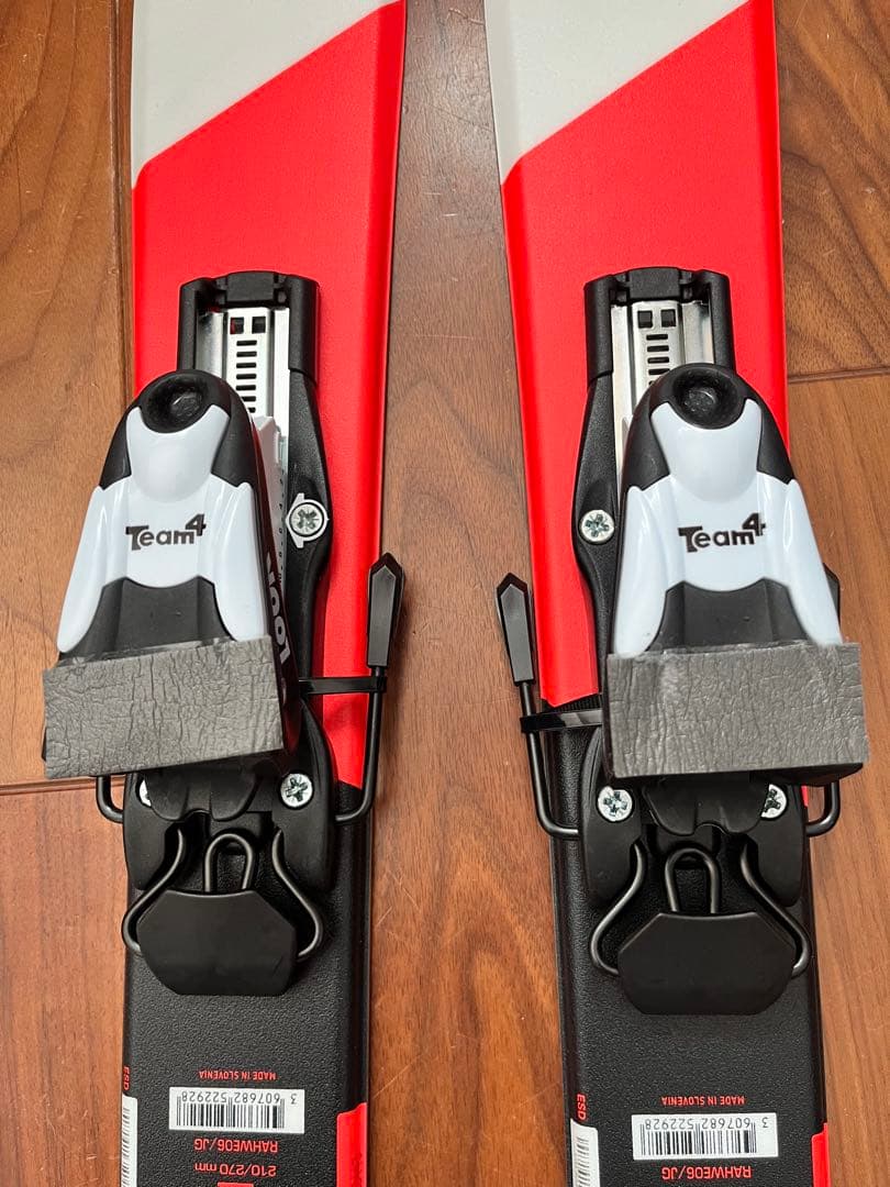 キッズRossignol HERO スキー ビンディング LOOK Team 4 - メルカリ