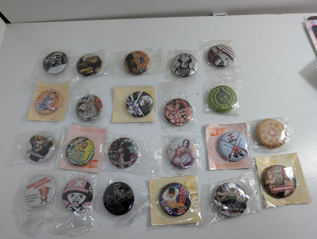 激レア　未開封　ワンピース　初期　缶バッジ　まとめ売り 2026年最新】ワンピース 初期 バッジの人気アイテム - メルカリ