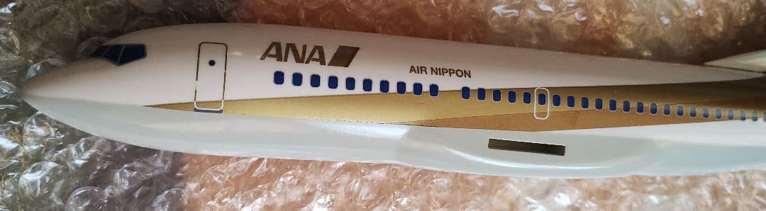 イワヤ スーパーサウンド ANA B737-700 Gold Jet 1/130 - メルカリ