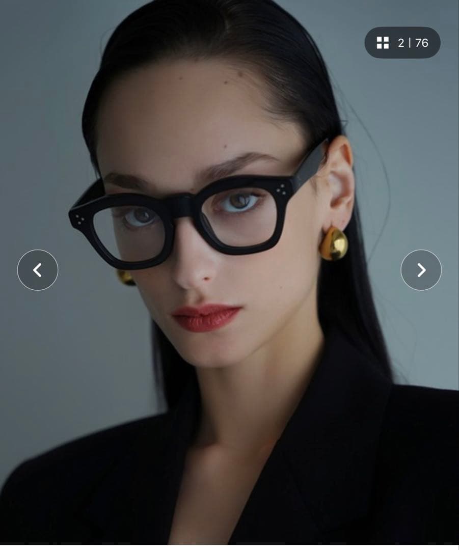 NUEF 黒縁メガネ　ユニセックス対応