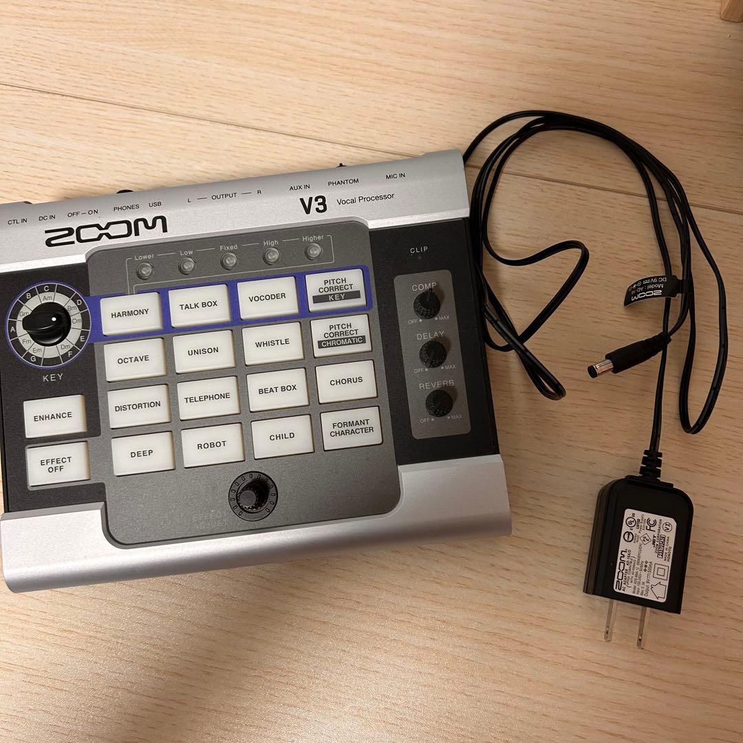 ZOOM V3 エフェクターオーディオインターフェース Amazon.co.jp: ZOOM 配信用ボイスチェンジャー ボーカルエフェクター