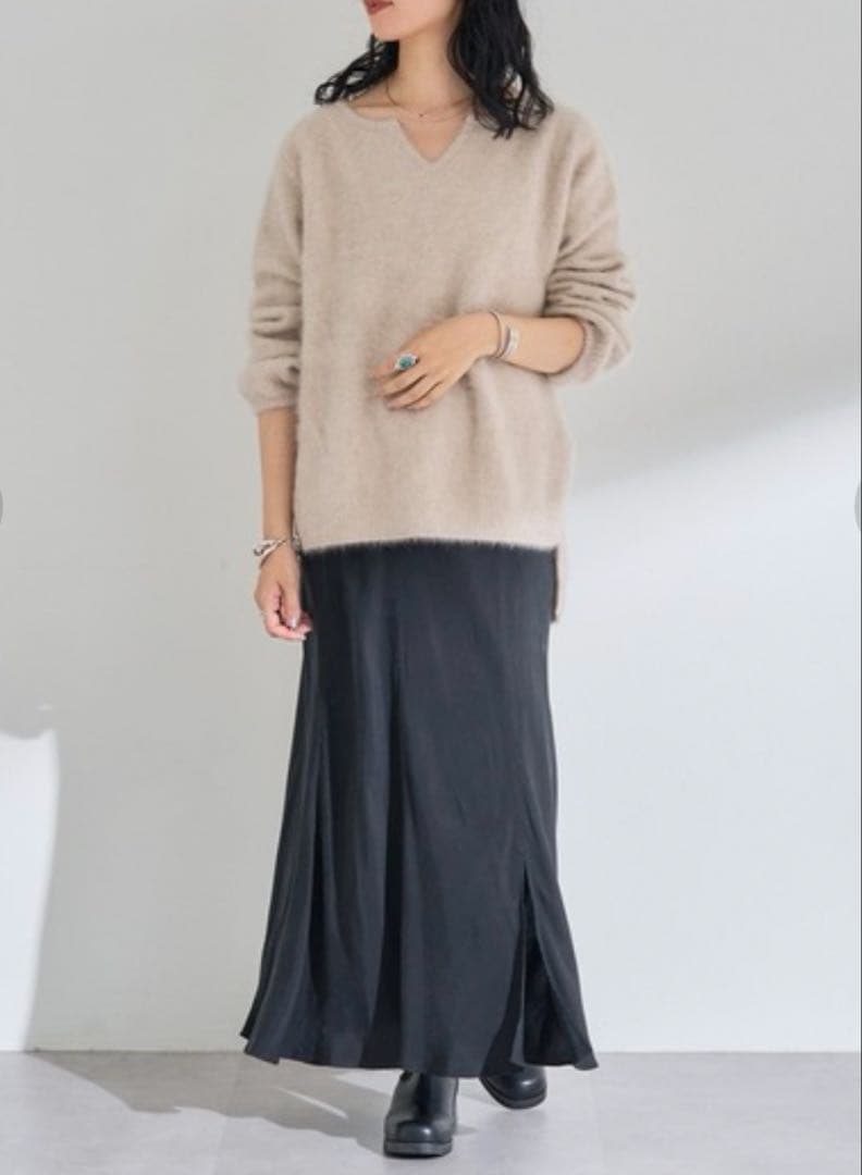 SHENERY ファーカシミヤ キーネックニット - メルカリ